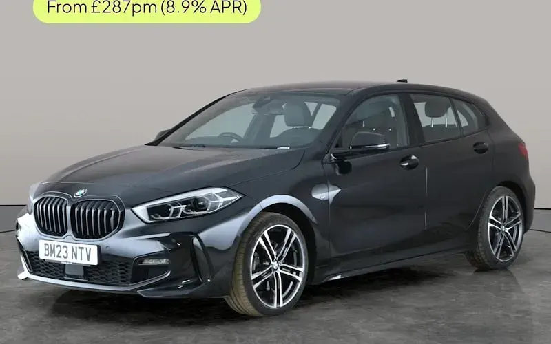 Usado BMW 118 M Sport 136 HP (100 kW) 2023 Citadino