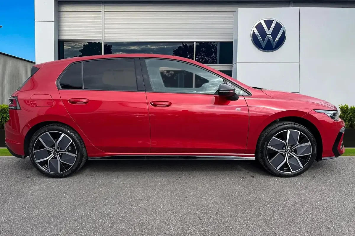 New VW Golf VIII R-line 150 HP (110 kW) 2026 Red Hatchback