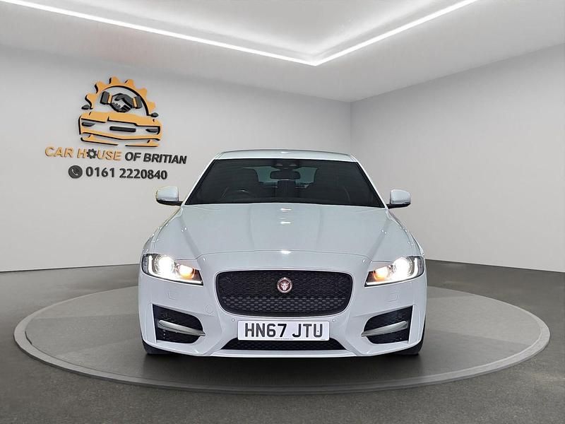 Used Jaguar XF R-Sport 180 HP (132 kW) 2018 White Sedan