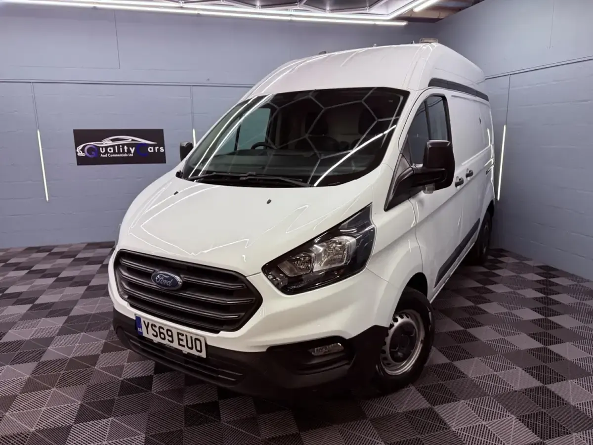 Usado Ford Transit Custom 105 HP (77 kW) 2020 Branco Van