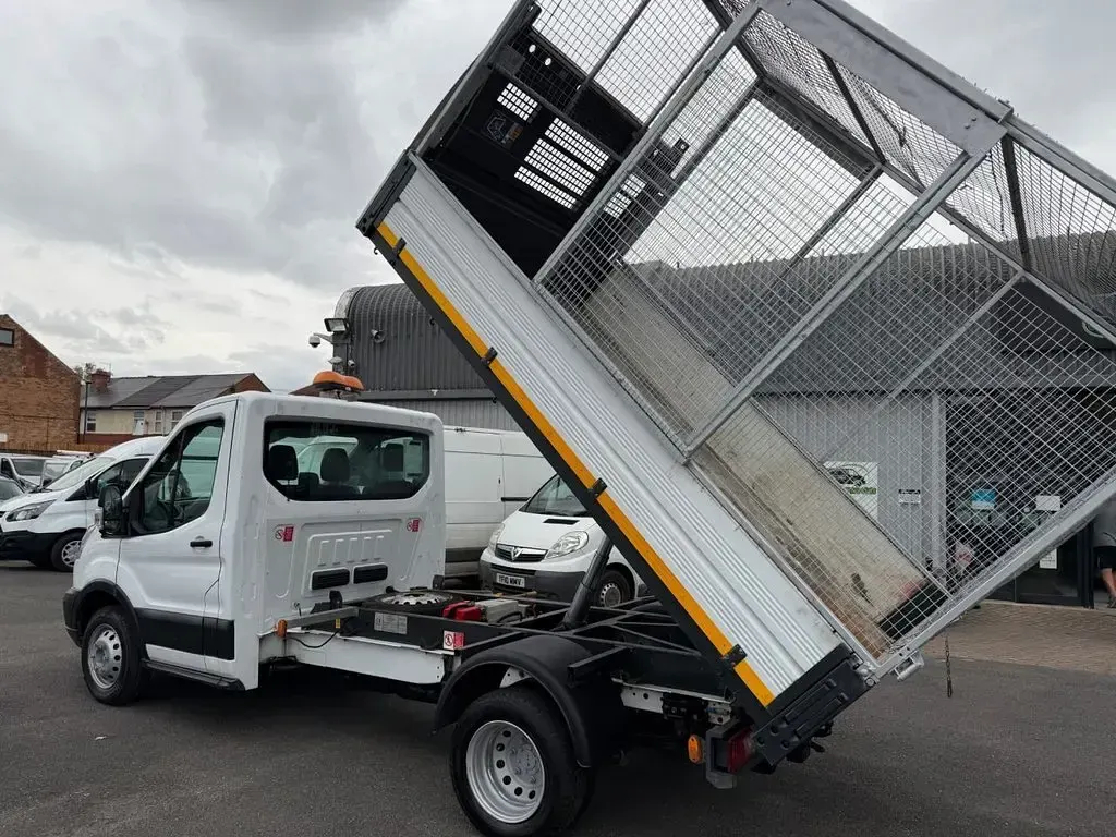 Used Ford Transit 125 HP (91 kW) 2016 White Van