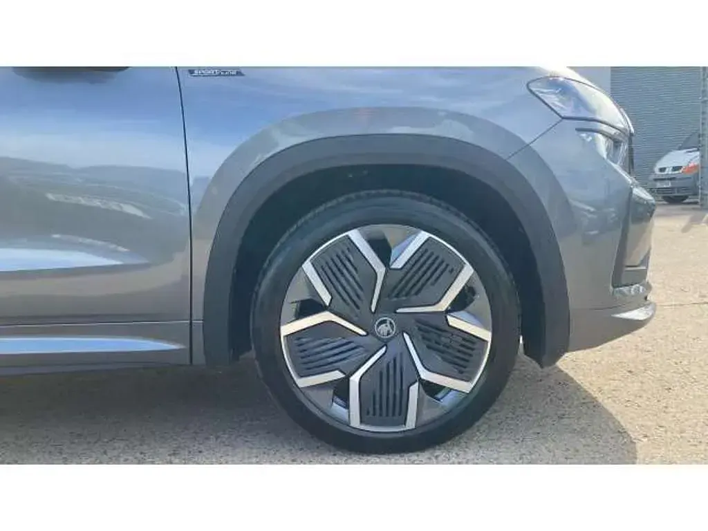 Used Skoda Kodiaq SportLine 200 HP (147 kW) 2025 Grey SUV