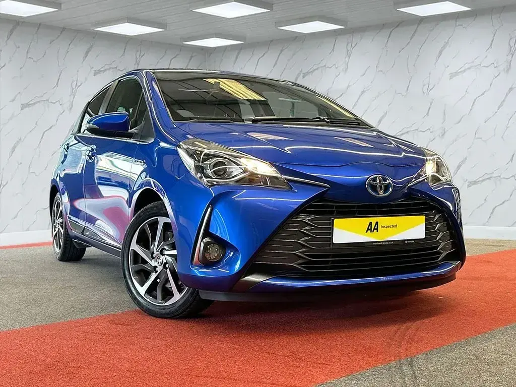 Used Toyota Yaris 2020 Blue Hatchback