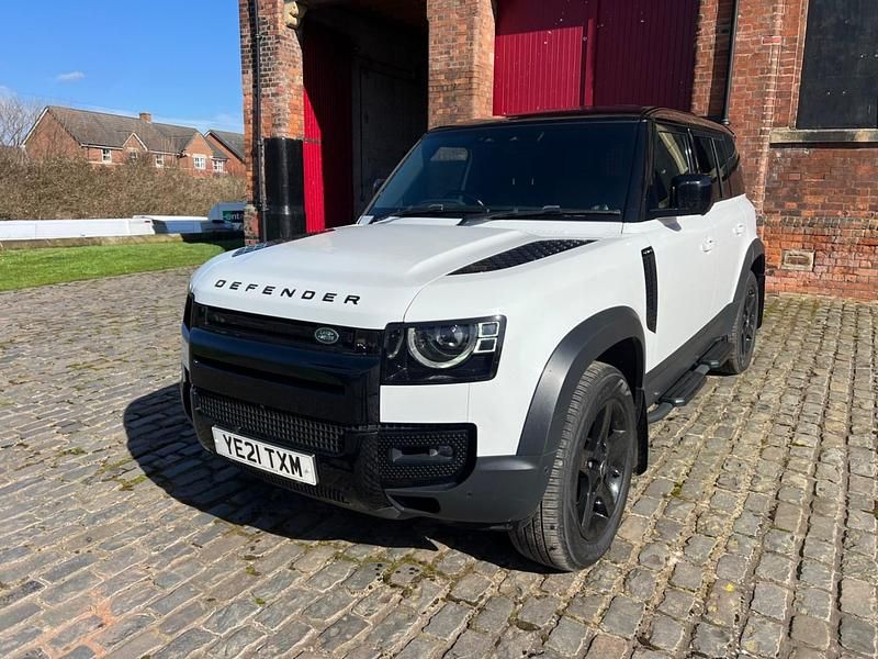 Used Land Rover Defender SE 2021 White SUV