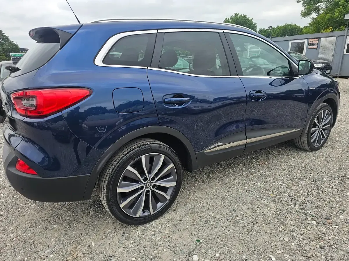Used Renault Kadjar Signature 130 HP (95 kW) 2017 Blue SUV