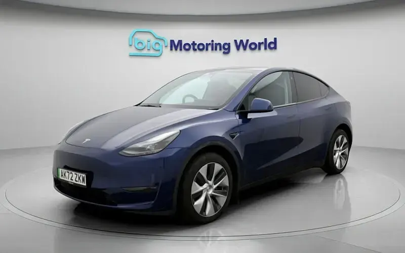 Used Tesla Model Y Long Range AWD 286 kW (389 HP) 2025 SUV