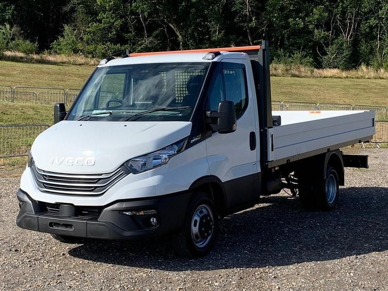 New Iveco Daily 140 HP (102 kW) 2025 White