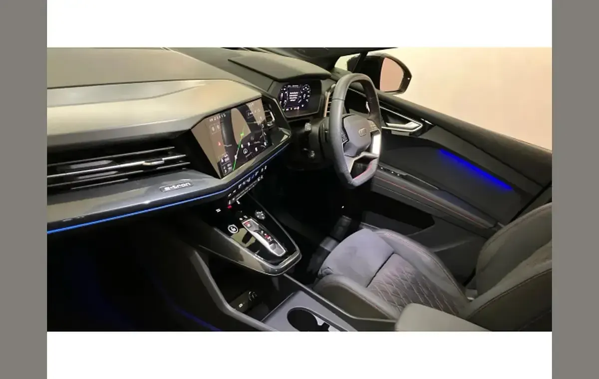 Used Audi Q4 e-tron Comfort 219 kW (299 HP) 2023 Blue SUV