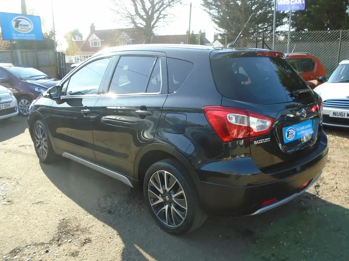 Używany Suzuki SX4 SZ-T 120 KM (88 kW) 2016 Czarny Hatchback