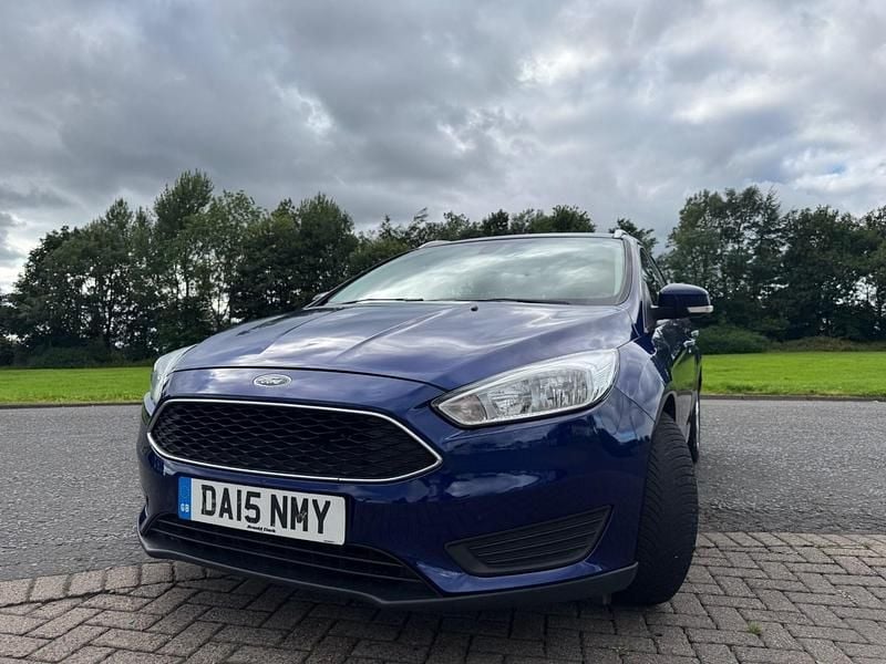 Used Ford Focus Style 120 HP (88 kW) 2015 Blue Estate