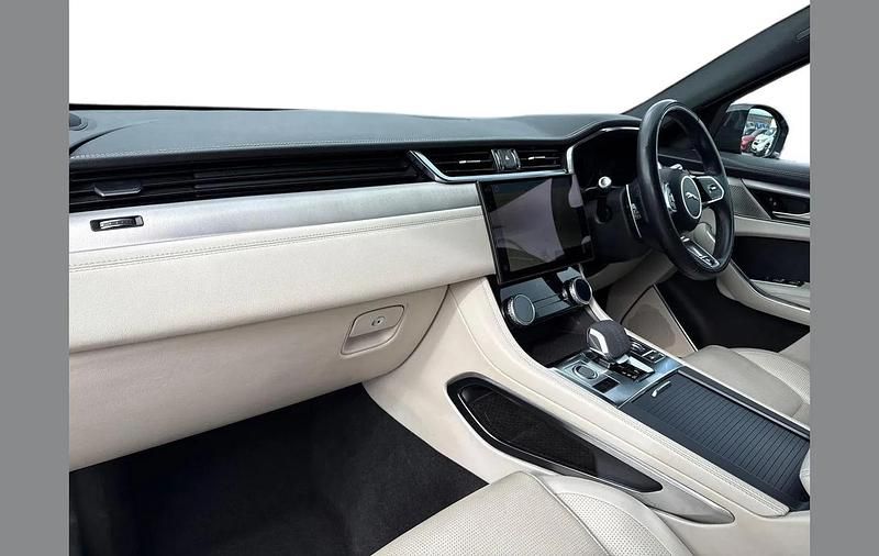 Used Jaguar F-Pace R-Dynamic 200 HP (147 kW) 2022 Grey SUV