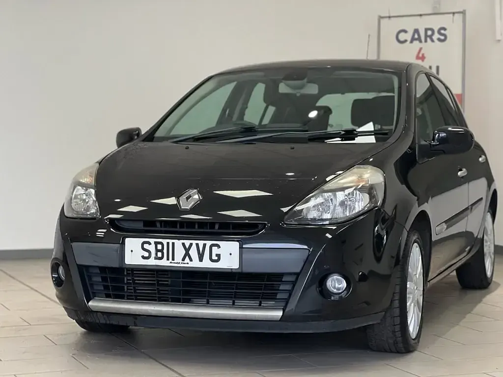 Used Renault Clio II Dynamique 88 HP (64 kW) 2011 Black Hatchback
