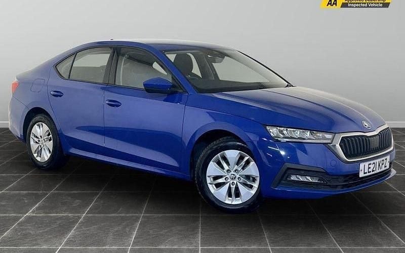 Blue Used 2020 Skoda Octavia SE Technology Hatchback | £11,595 (Fair price) - Image 1/2