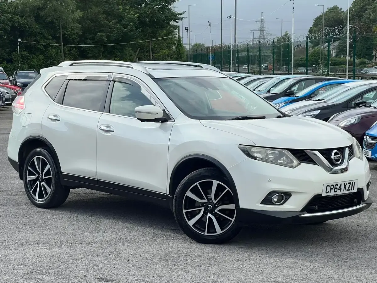 Used Nissan X-Trail N-TEC 130 HP (95 kW) 2015 White SUV