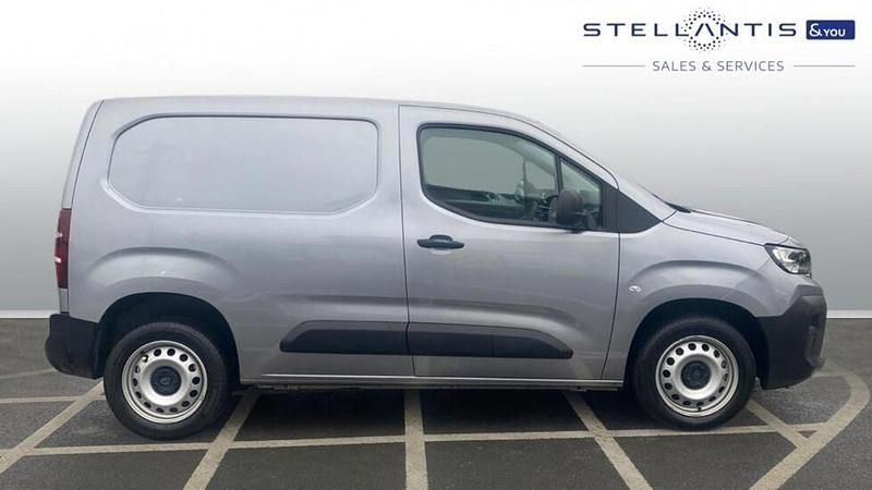 Grey Used 2024 Peugeot Partner MPV | £14,913 (Super price) - Image 1/3