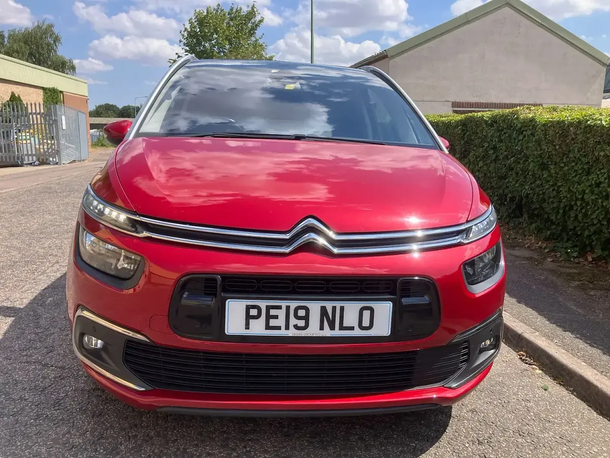Used Citroën Grand C4 Picasso Flair 130 HP (95 kW) 2019 Red MPV