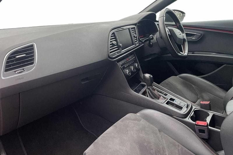 Used Seat Leon Black Edition 150 HP (110 kW) 2020 Red Hatchback