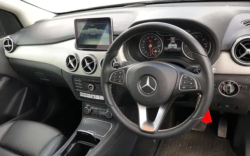 Used Mercedes B180 Active 109 HP (80 kW) 2016 Grey MPV