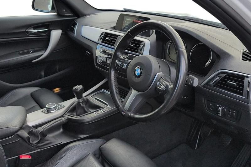 Used BMW 118 M Sport 136 HP (100 kW) 2019 White Hatchback