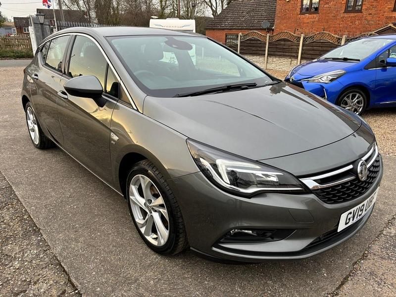Used Vauxhall Astra SRi 105 HP (77 kW) 2019 Grey Hatchback