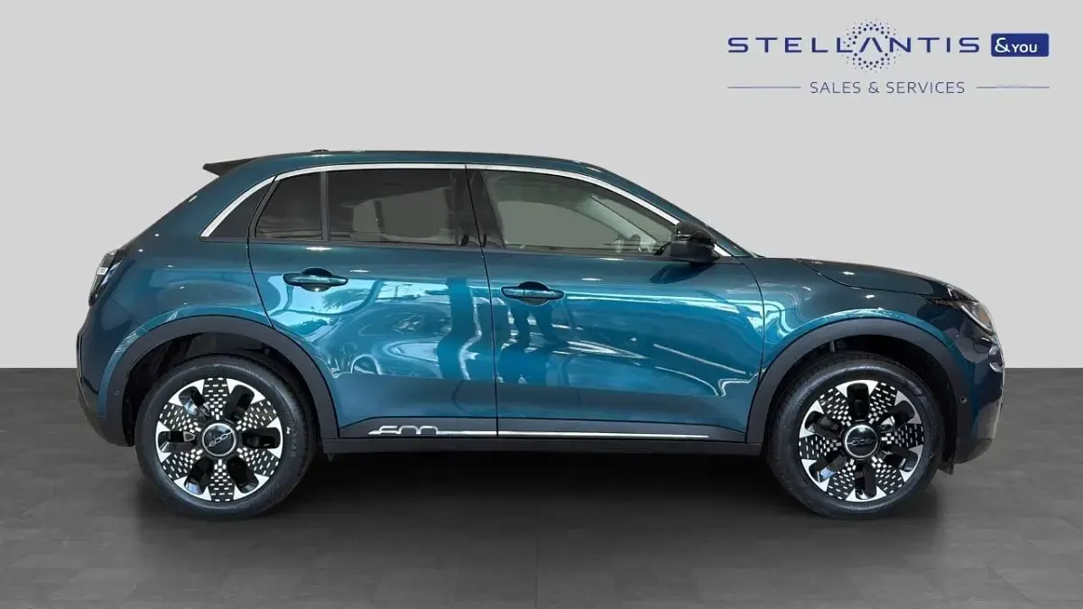 Used Fiat 600 La Prima 136 HP (100 kW) 2025 SUV