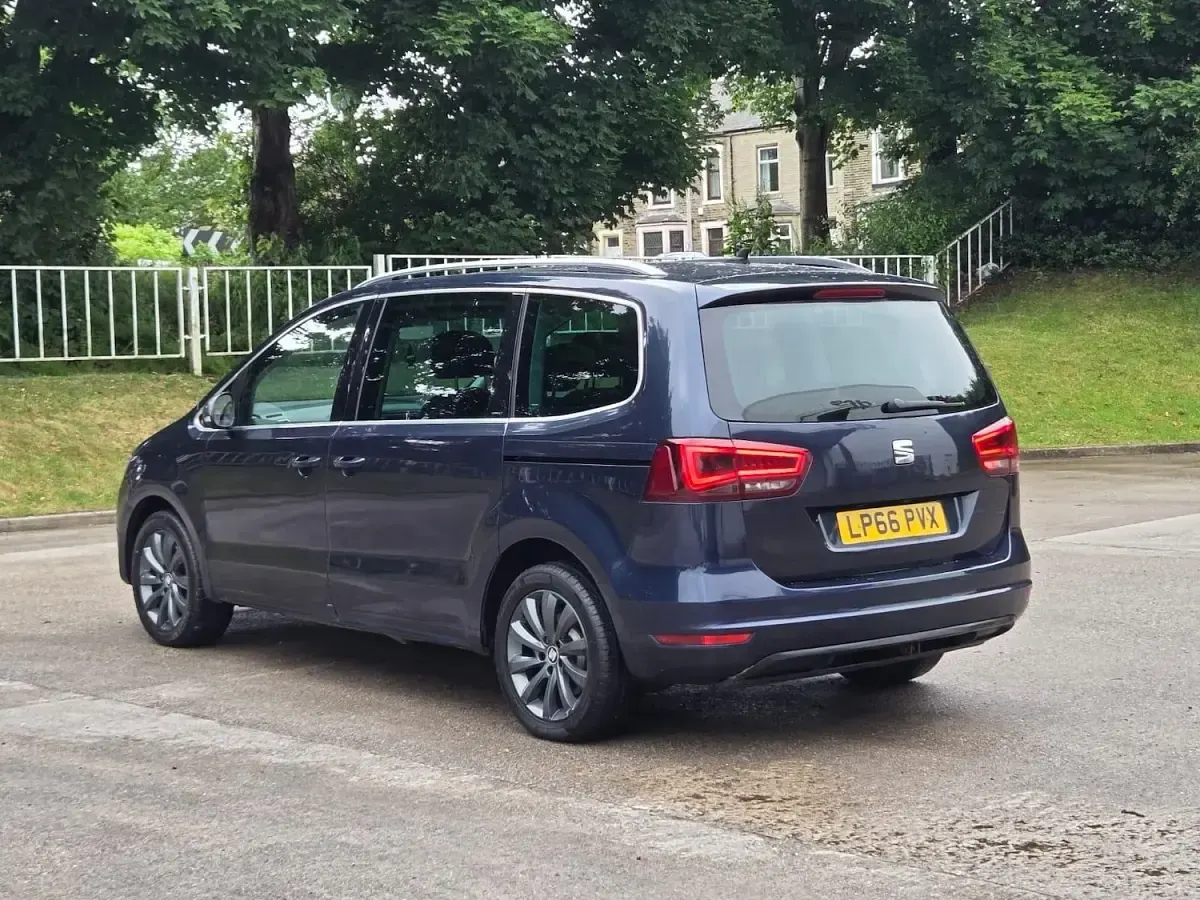 Used Seat Alhambra CONNECT 150 HP (110 kW) 2017 Blue MPV
