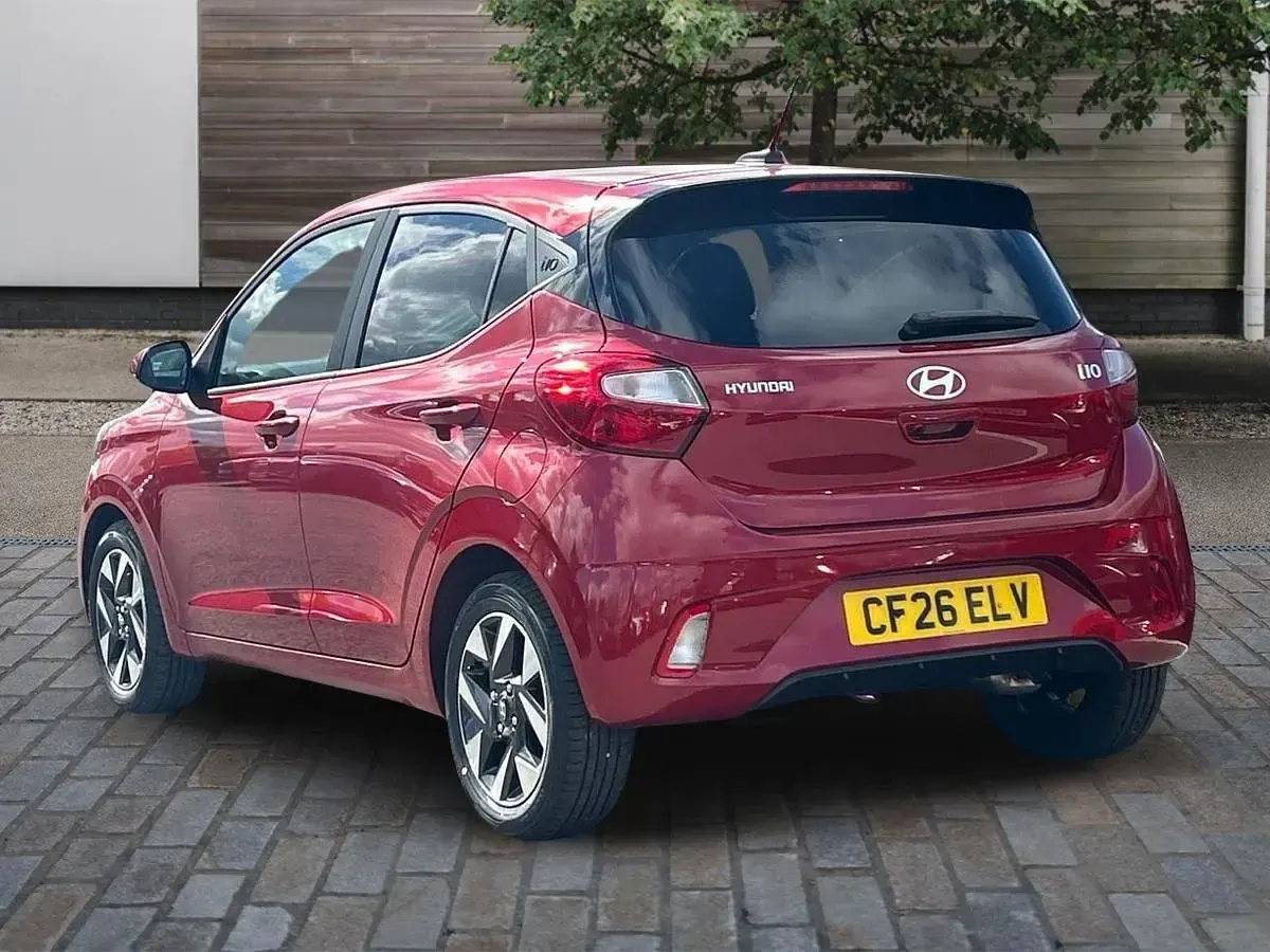 New Hyundai i10 Advanced 63 HP (46 kW) 2026 Red Hatchback