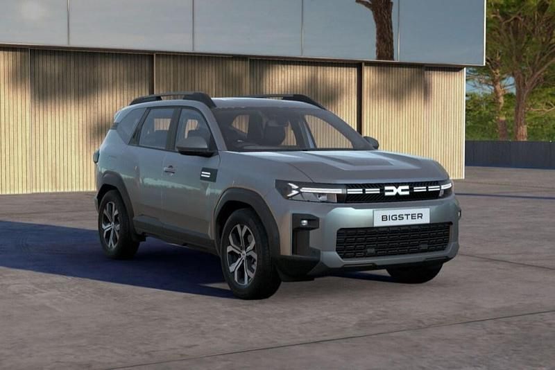 New 2025 Dacia Bigster Expression SUV | £24,895 (Fair price) - Image 1/2