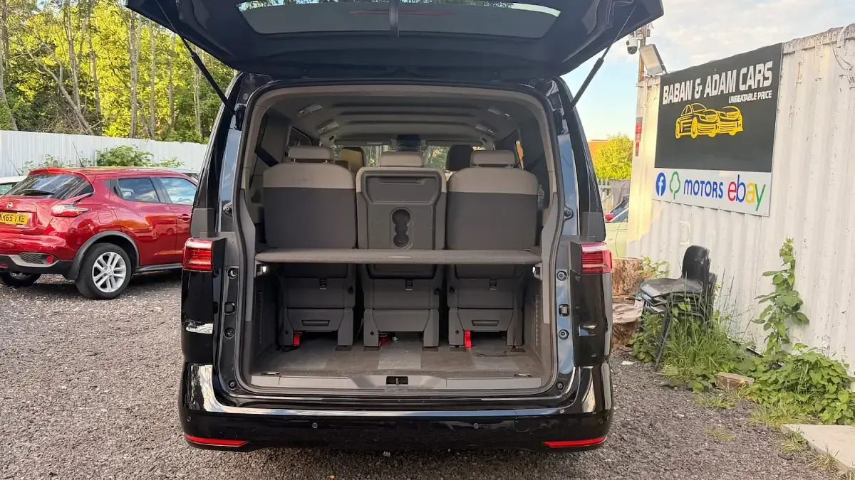 Used VW Multivan Life 147 HP (108 kW) 2025 Black MPV