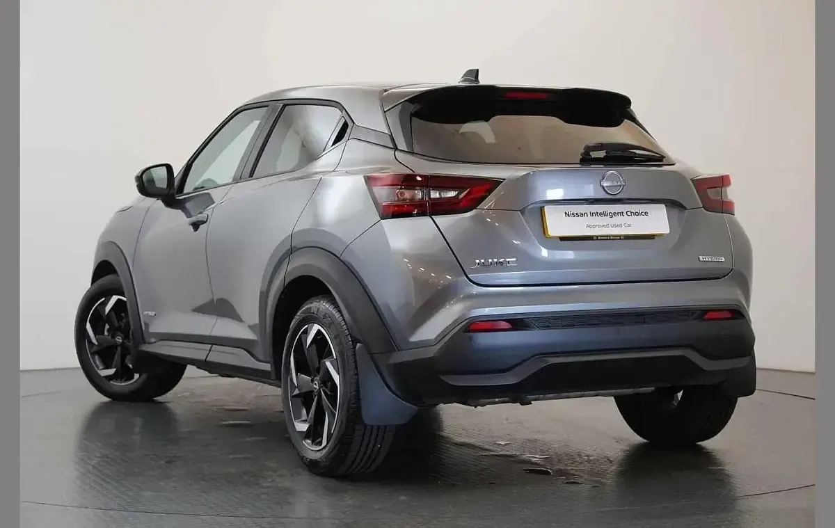 Used Nissan Juke N-Connecta 143 HP (105 kW) 2023 Grey SUV
