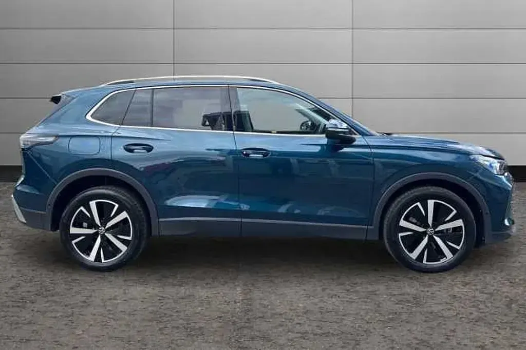 Używany VW Tiguan 204 KM (150 kW) 2025 SUV