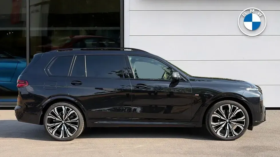 Used BMW X7 M Sport 347 HP (255 kW) 2024 Black SUV
