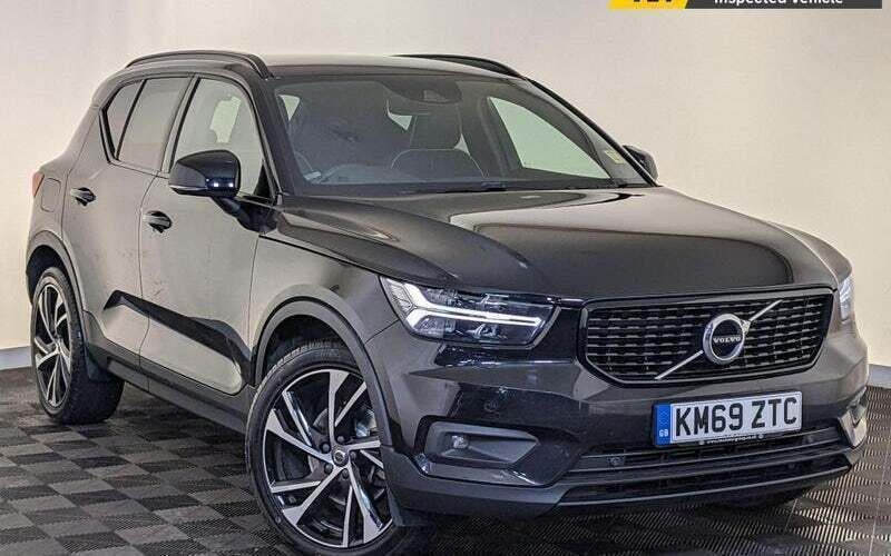 Used 2020 Volvo XC40 R-Design Pro SUV | £20,295 (Good price) - Image 1/2