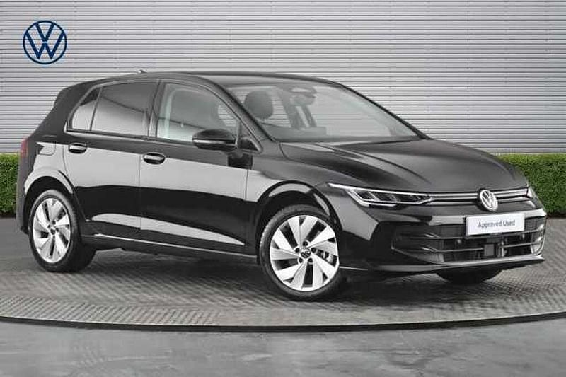 New VW Golf VIII 204 HP (150 kW) 2025