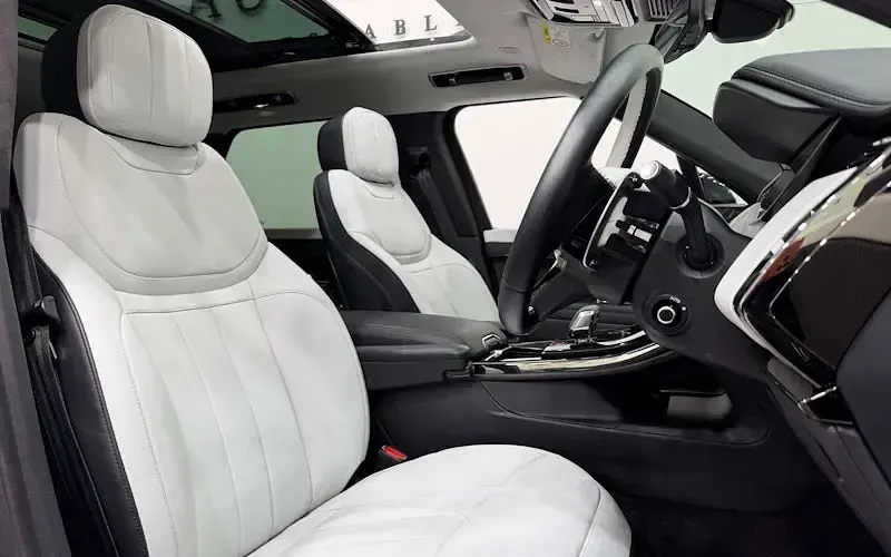 Used Land Rover Range Rover Sport Autobiography 349 HP (256 kW) 2026 SUV