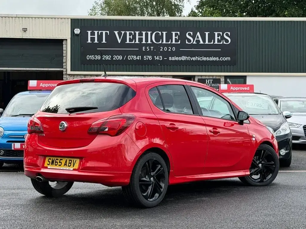 Used Vauxhall Corsa Edition 90 HP (66 kW) 2015 Red Hatchback