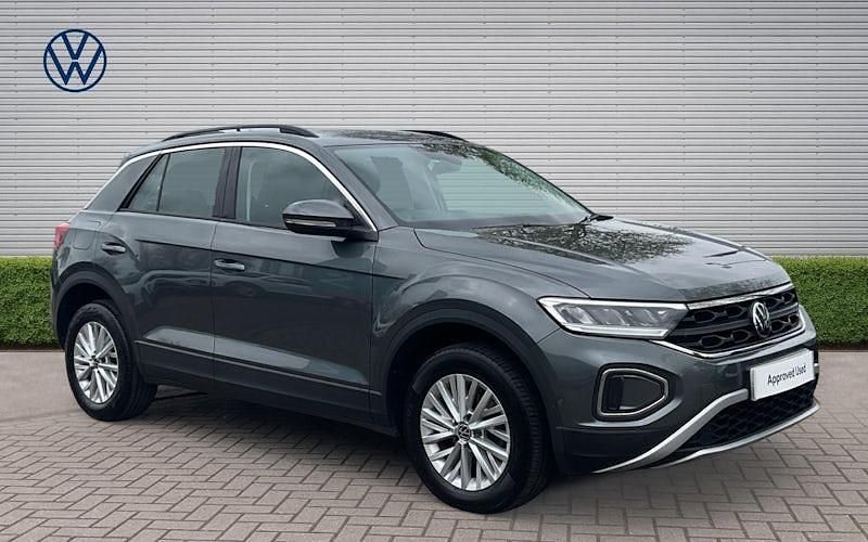 Begagnad VW T-Roc Life 150 HK (110 kW) 2024 SUV