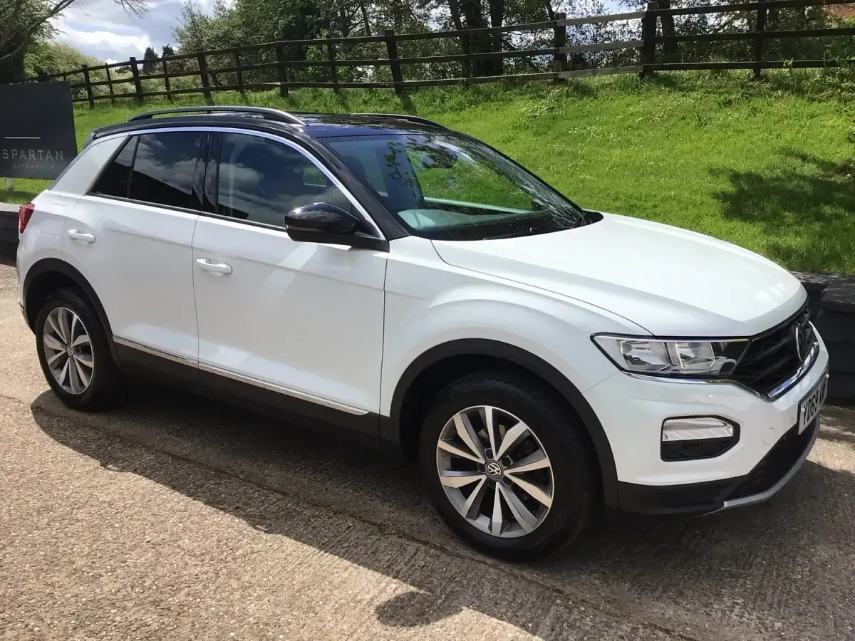 Usado VW T-Roc Design 150 HP (110 kW) 2019 Branco SUV