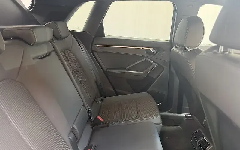 Used Audi Q3 S-Line 190 HP (139 kW) 2019 Black SUV