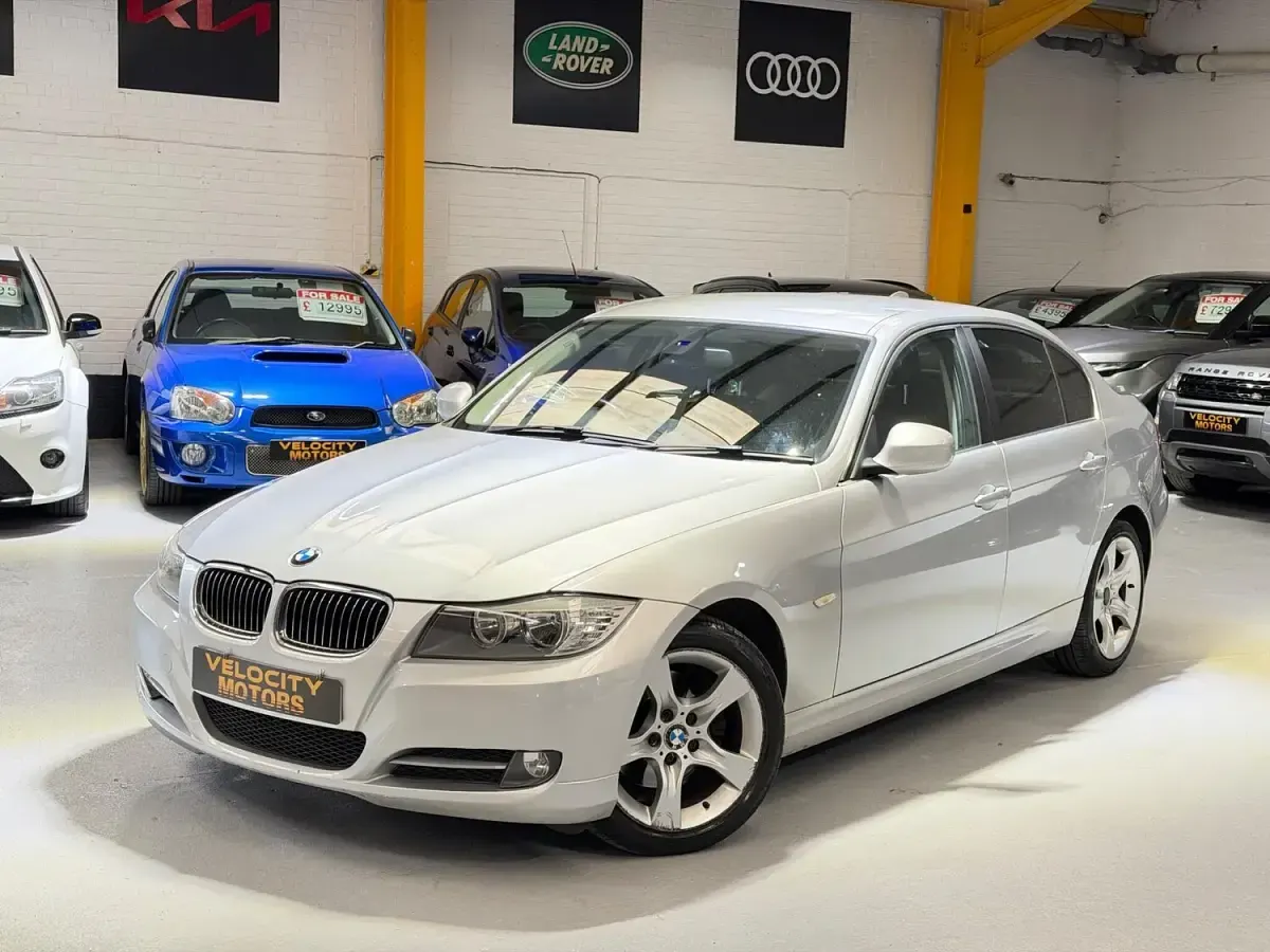 Used BMW 320 Exclusive 2012 Silver Sedan