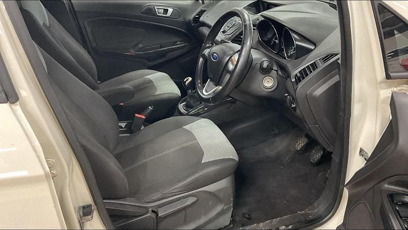 Used Ford Ecosport Zetec 112 HP (82 kW) 2016 White SUV