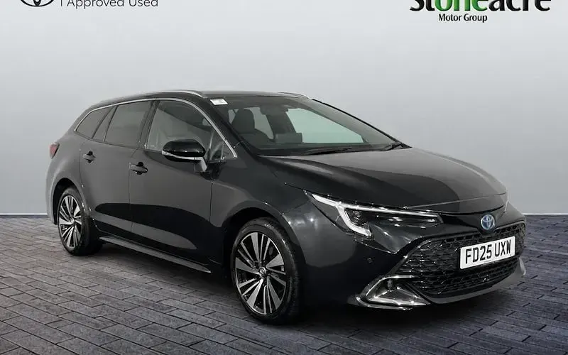 Used Toyota Corolla Design 140 HP (102 kW) 2026 Estate