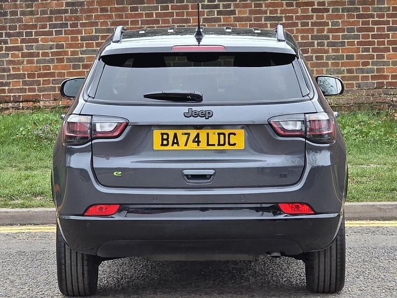 Used Jeep Compass Altitude 128 HP (94 kW) 2024 Grey/black SUV