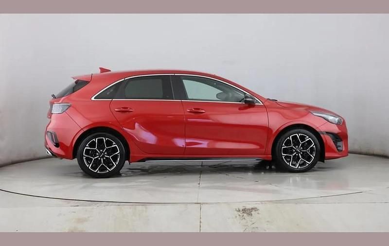 Used Kia Ceed GT-Line 138 HP (101 kW) 2025 Red Hatchback