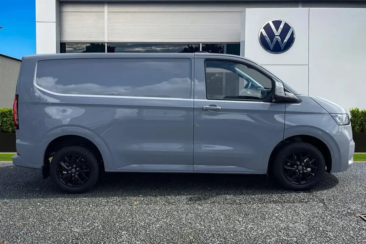 Nowe VW Transporter Pro 148 KM (108 kW) 2026 Szary Van
