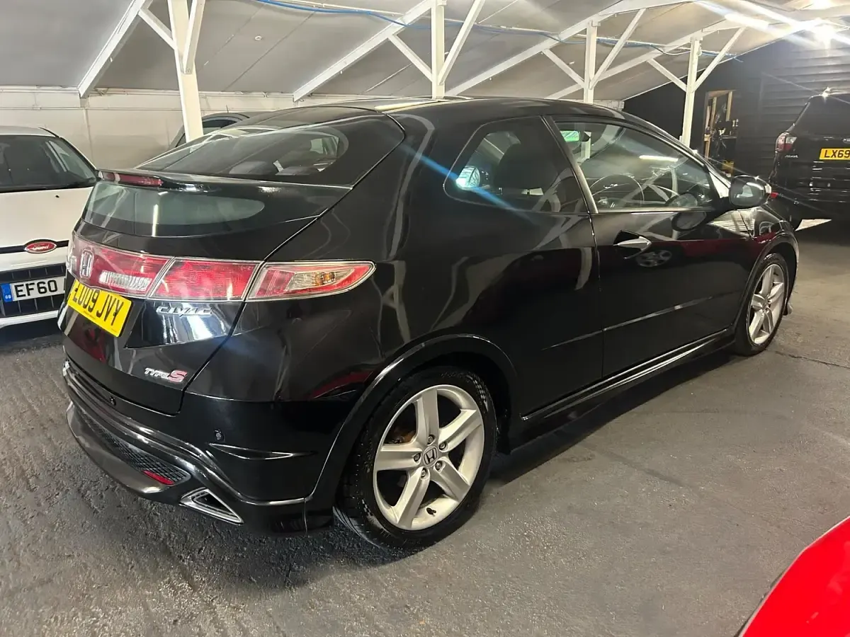 Used Honda Civic Type S 140 HP (102 kW) 2009 Black Hatchback