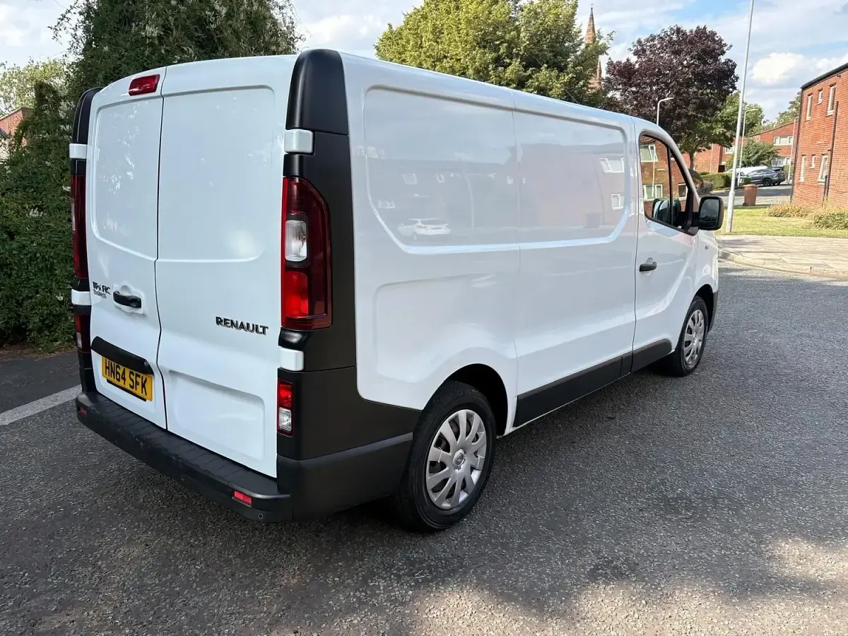 Used Renault Trafic Business 2014 White MPV