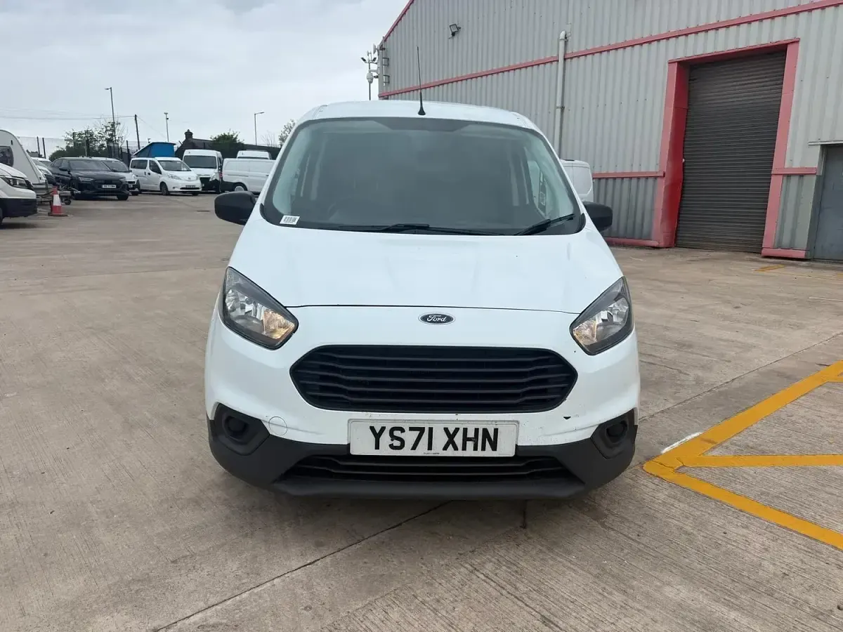 Used Ford Transit Courier 100 HP (73 kW) 2022 White Van