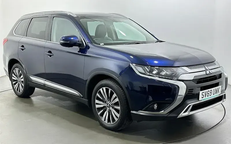 Usado Mitsubishi Outlander 150 HP (110 kW) 2019 SUV