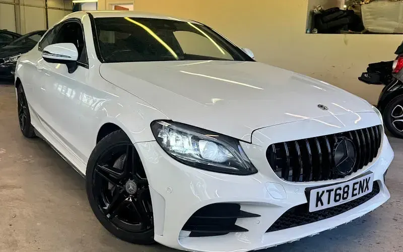 Used Mercedes C300 AMG Line Premium 245 HP (180 kW) 2019 Coupe